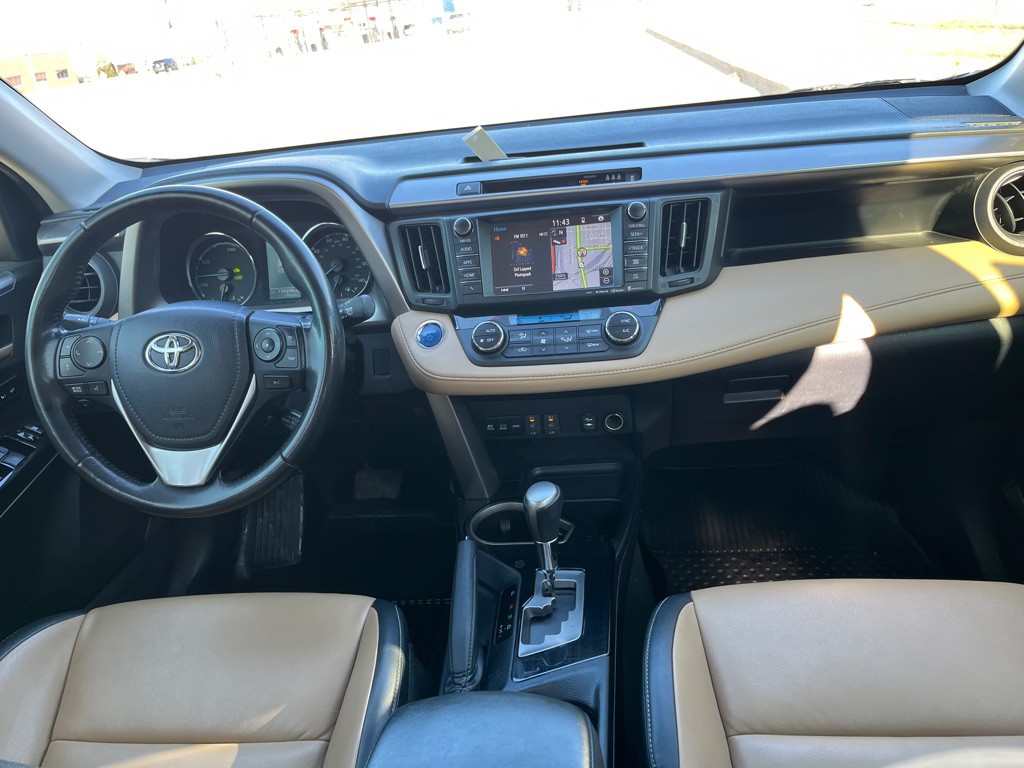 2017 Toyota Rav4 Image 8