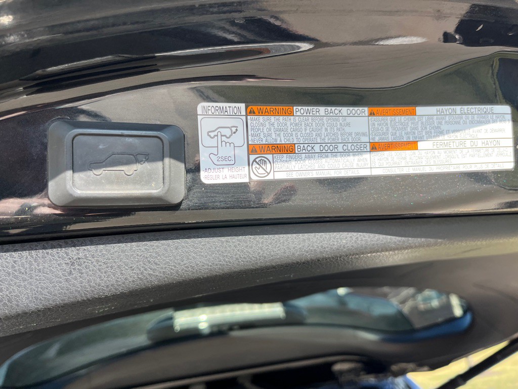 2017 Toyota Rav4 Image 12