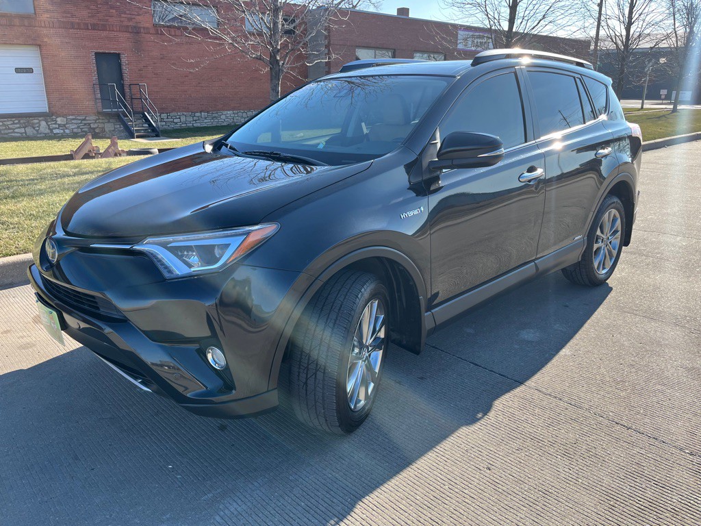 2017 Toyota Rav4 Image 28
