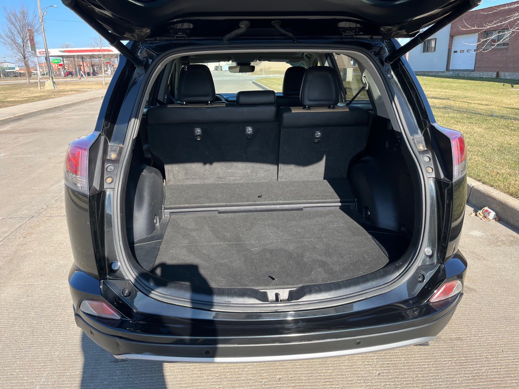 2017 Toyota Rav4 Image 44