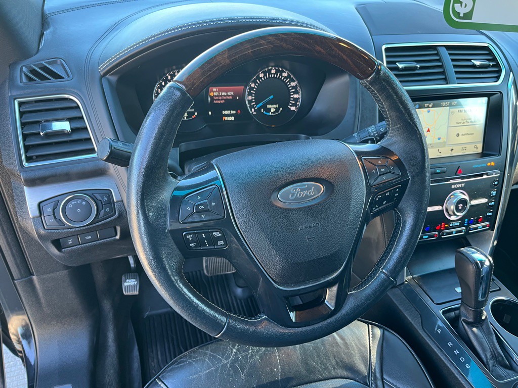 2017 Ford Explorer Image 23