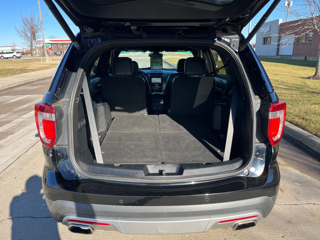 2017 Ford Explorer Image 15