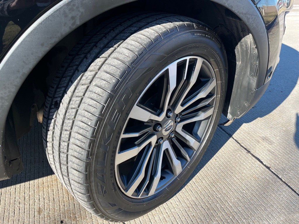 2017 Ford Explorer Image 3