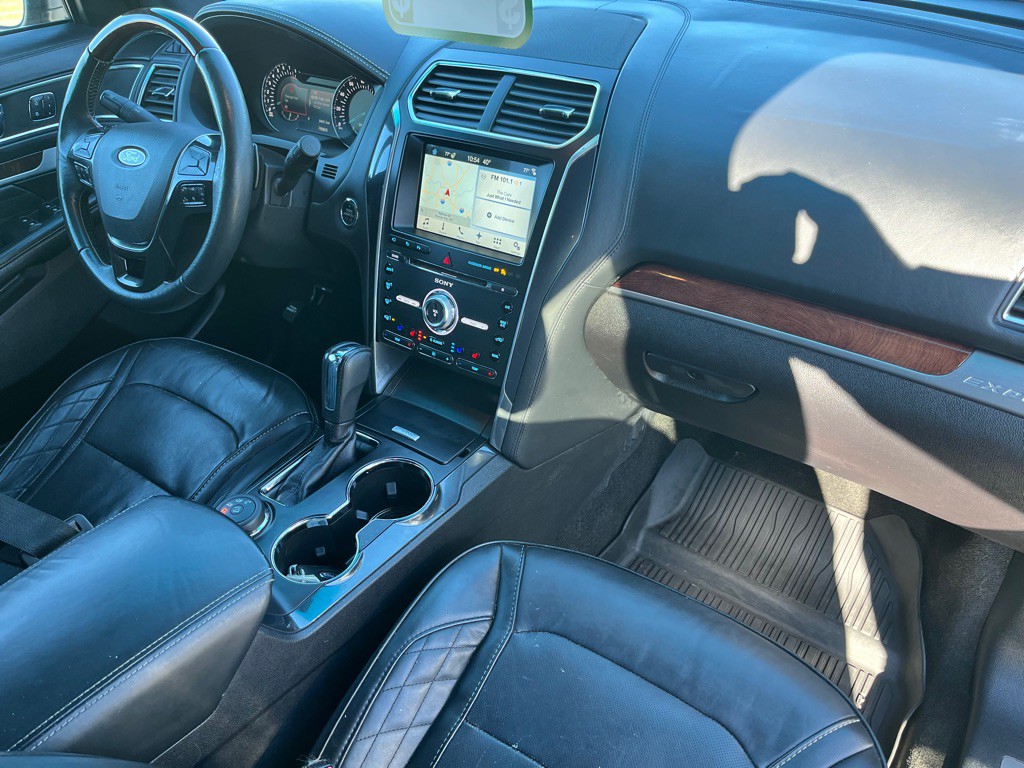2017 Ford Explorer Image 7