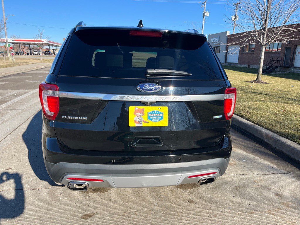 2017 Ford Explorer Image 12
