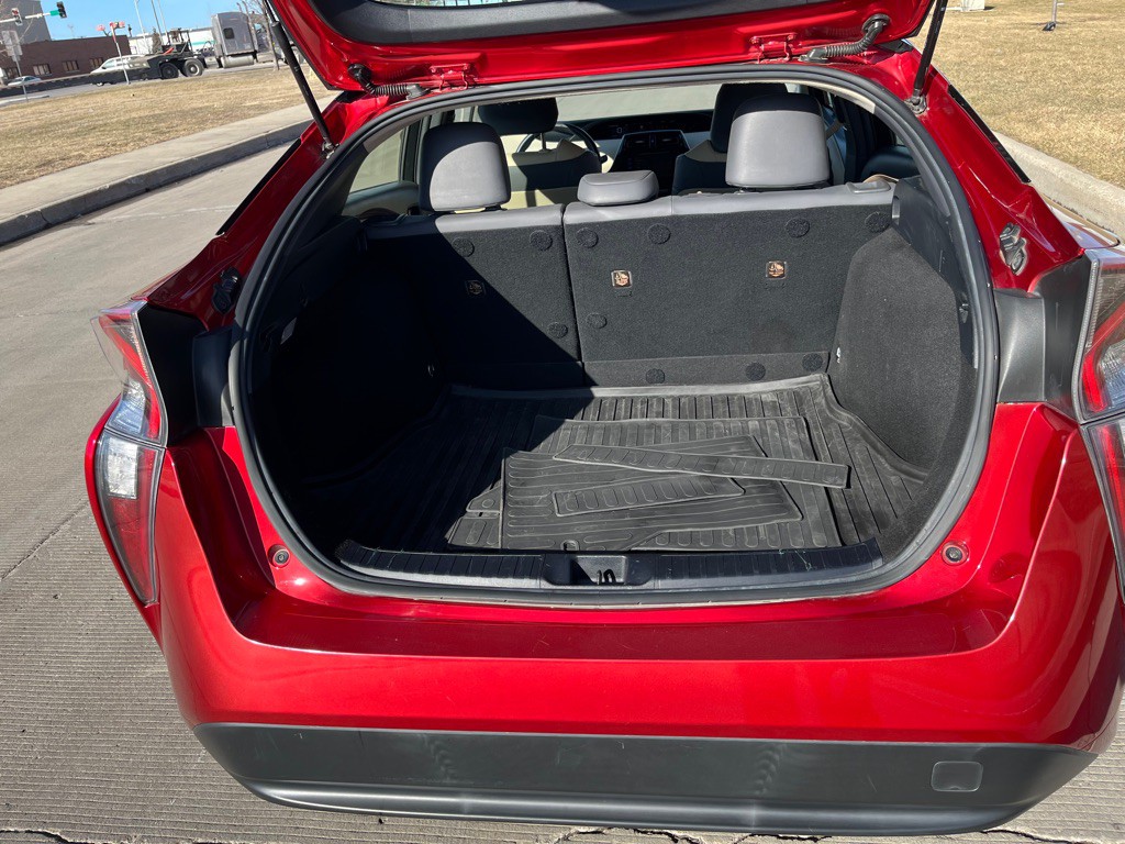 2016 Toyota Prius Image 10