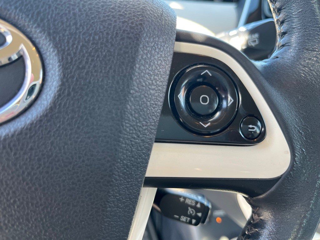 2016 Toyota Prius Image 20