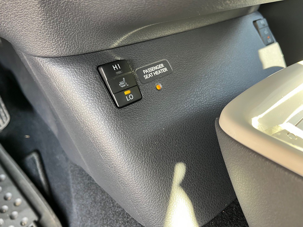 2016 Toyota Prius Image 22