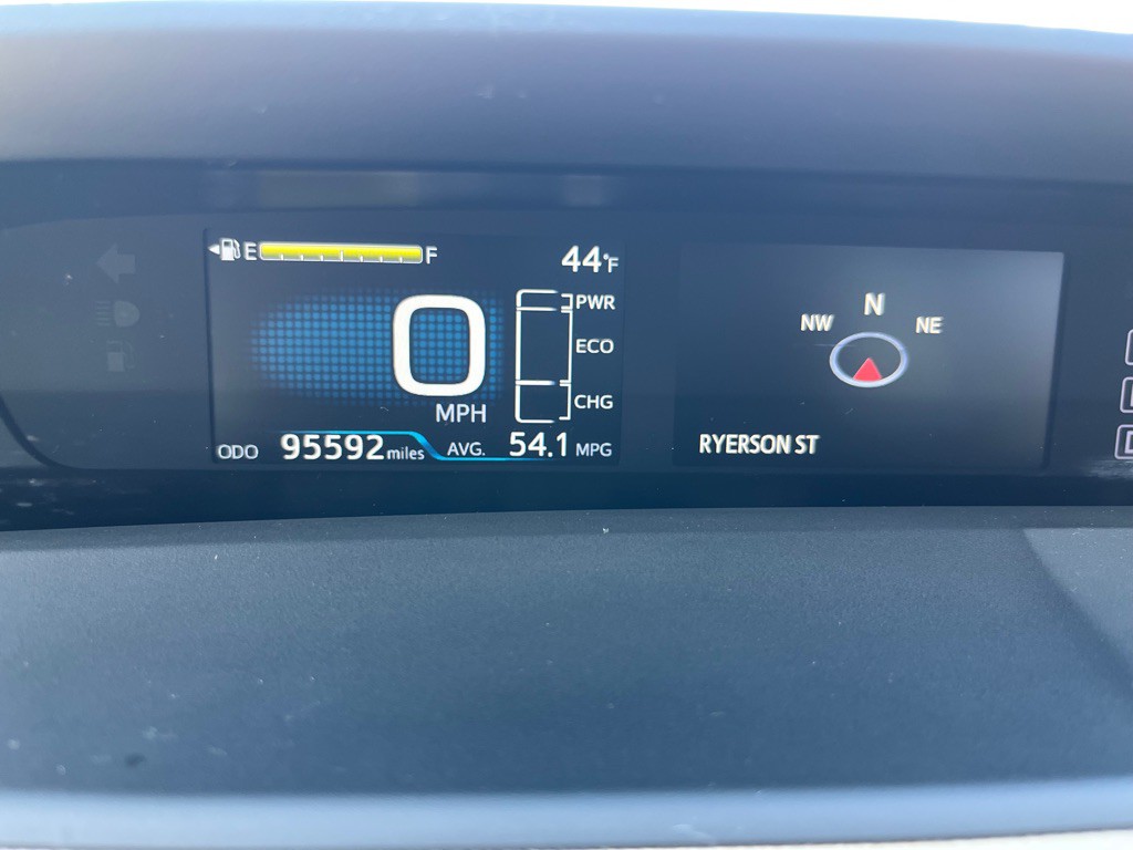 2016 Toyota Prius Image 24