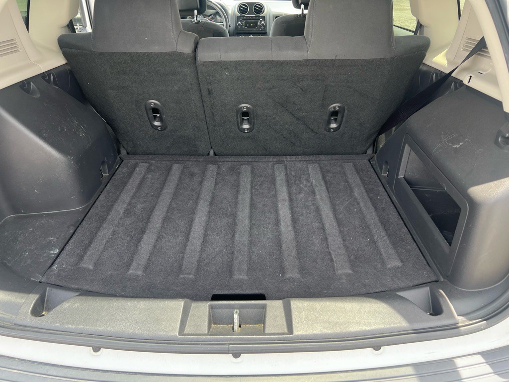2012 Jeep Compass Image 30