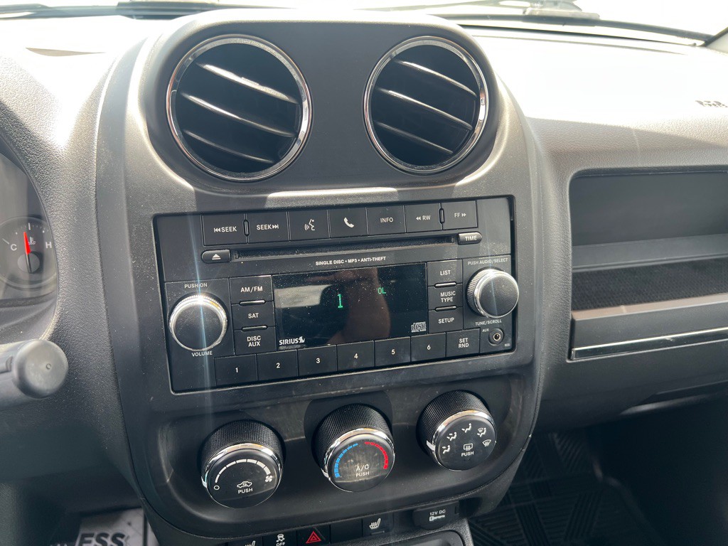 2012 Jeep Compass Image 47