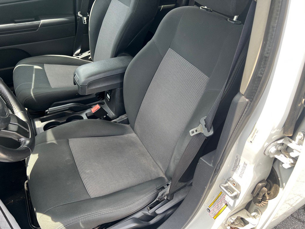 2012 Jeep Compass Image 58