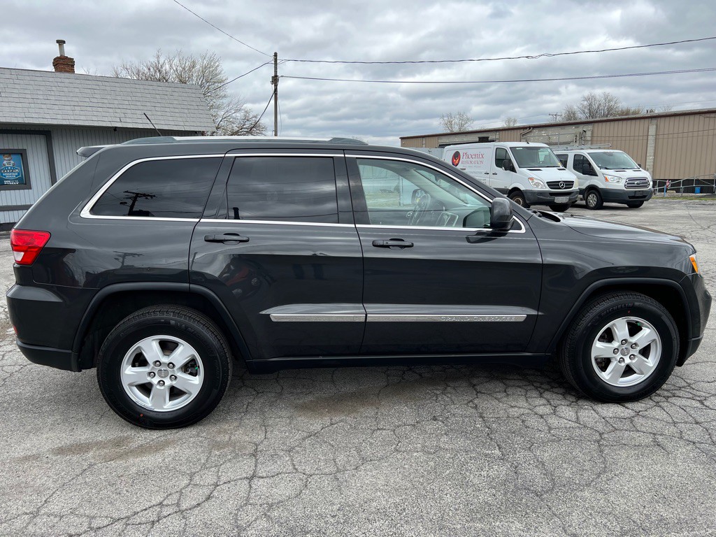 2011 Jeep Grand Cherokee Image 6