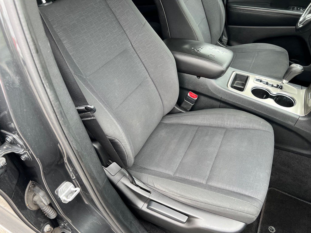 2011 Jeep Grand Cherokee Image 33