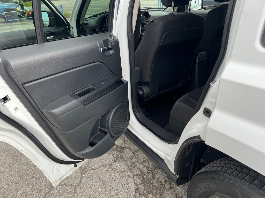 2014 Jeep Patriot Image 13