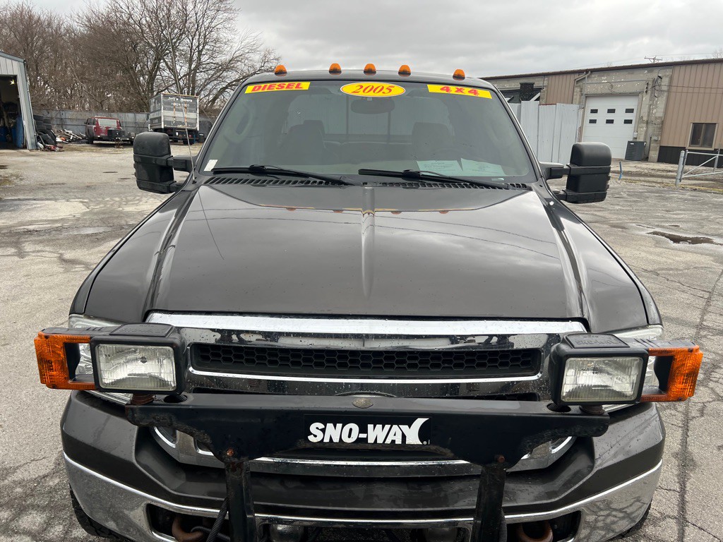 2005 Ford F-350 Image 10