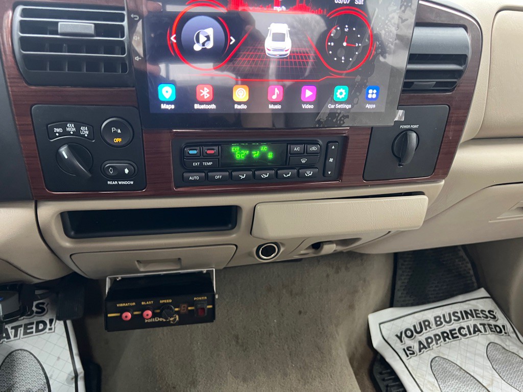 2005 Ford F-350 Image 25