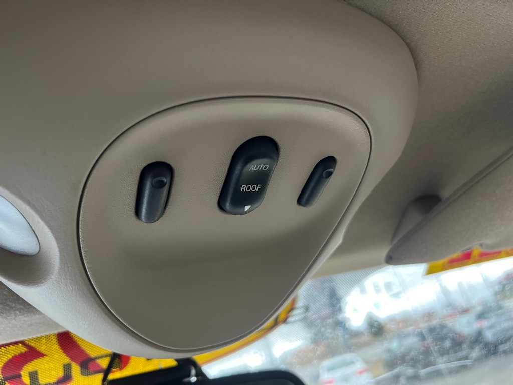 2005 Ford F-350 Image 30