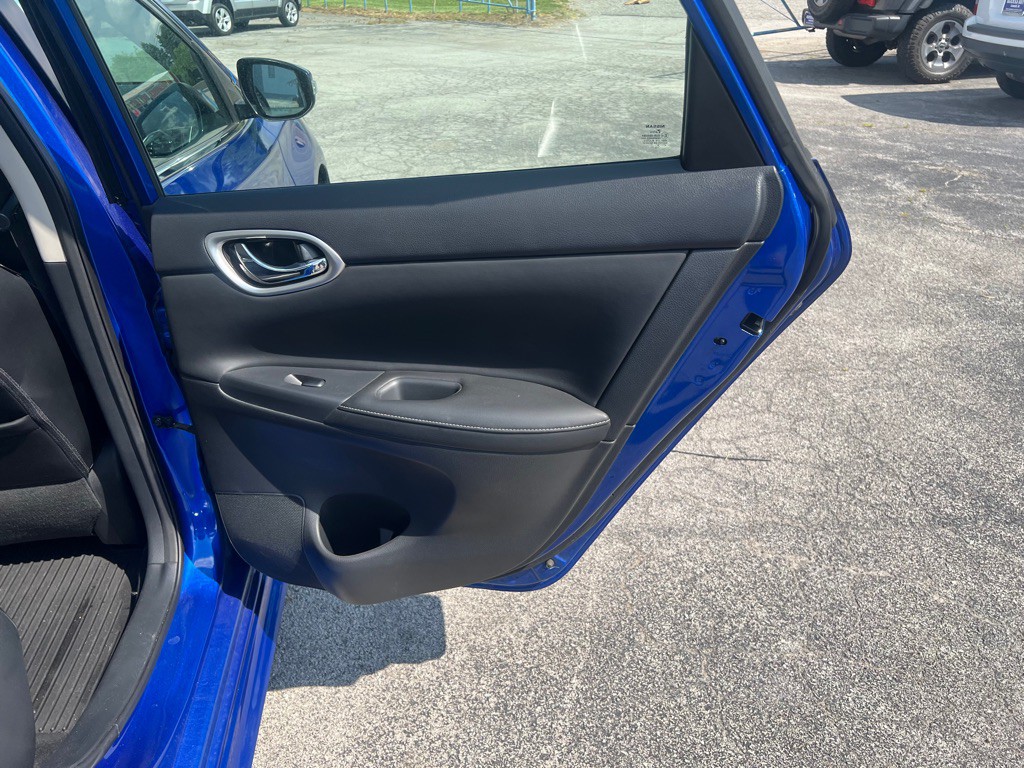 2015 Nissan Sentra Image 18