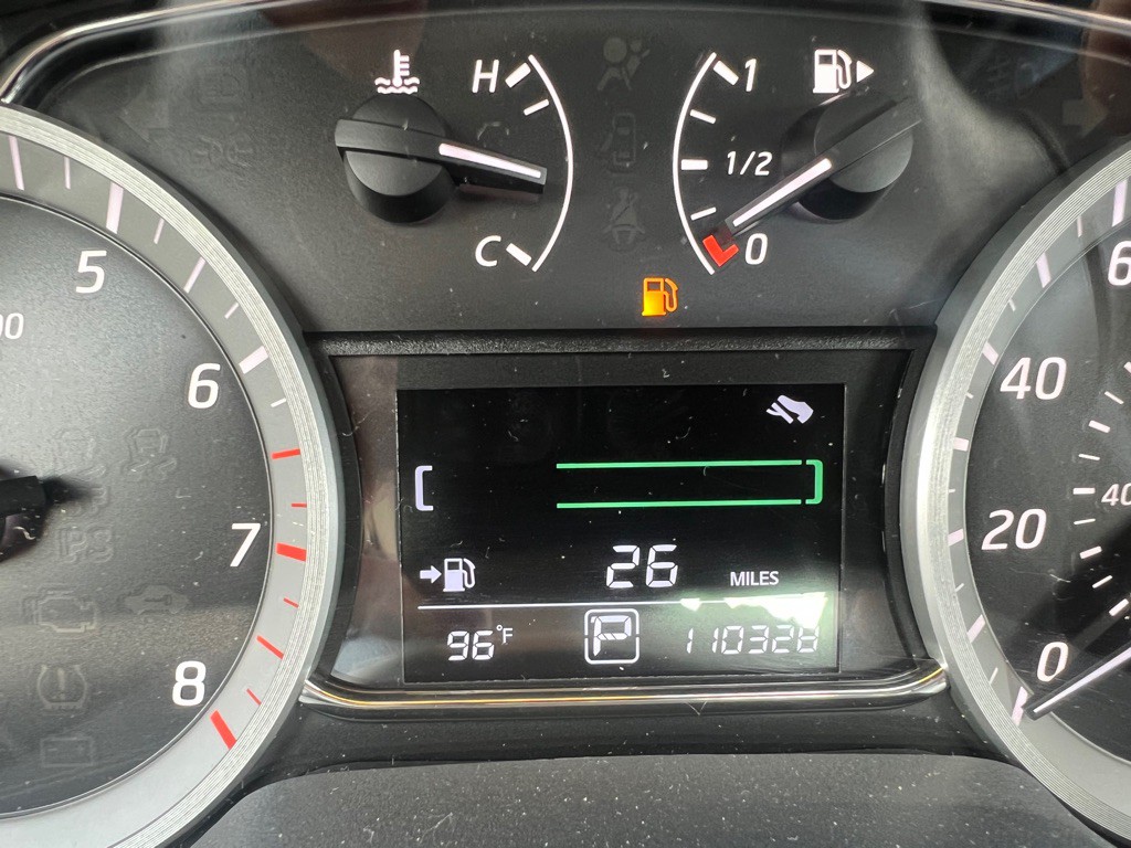 2015 Nissan Sentra Image 23