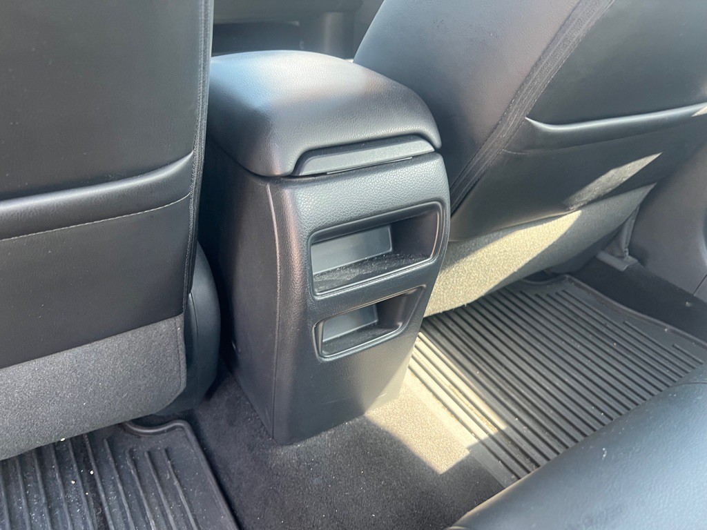 2015 Nissan Sentra Image 35