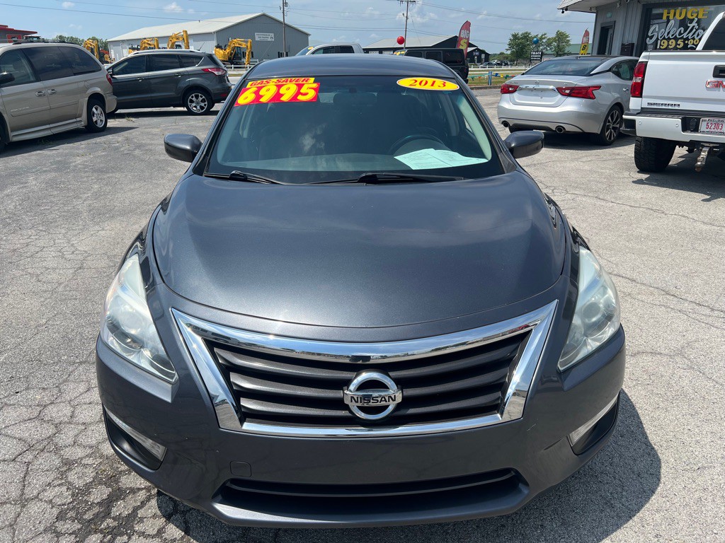 2013 Nissan Altima Image 8