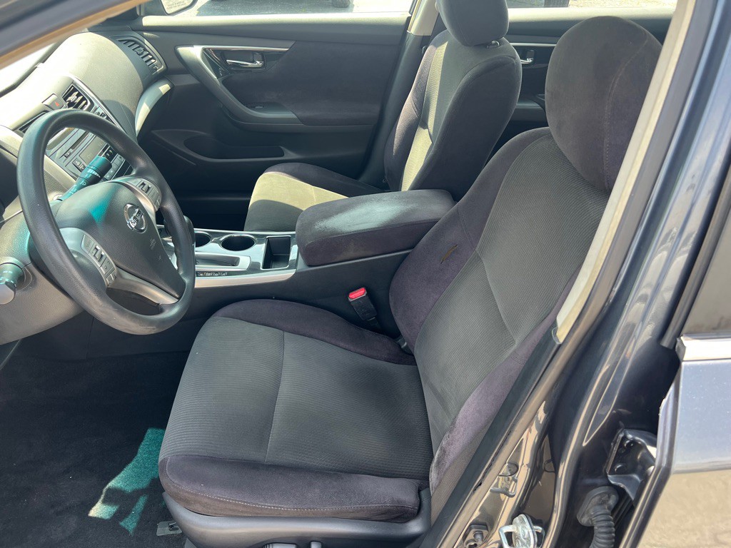 2013 Nissan Altima Image 32