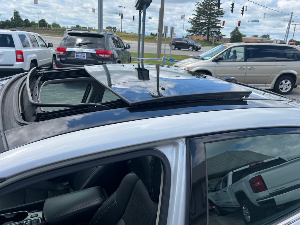 2017 Nissan Maxima Image 36