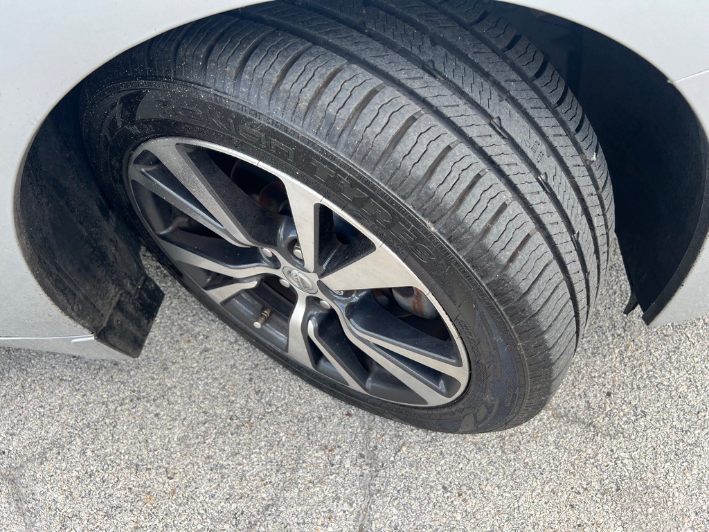 2017 Nissan Maxima Image 48