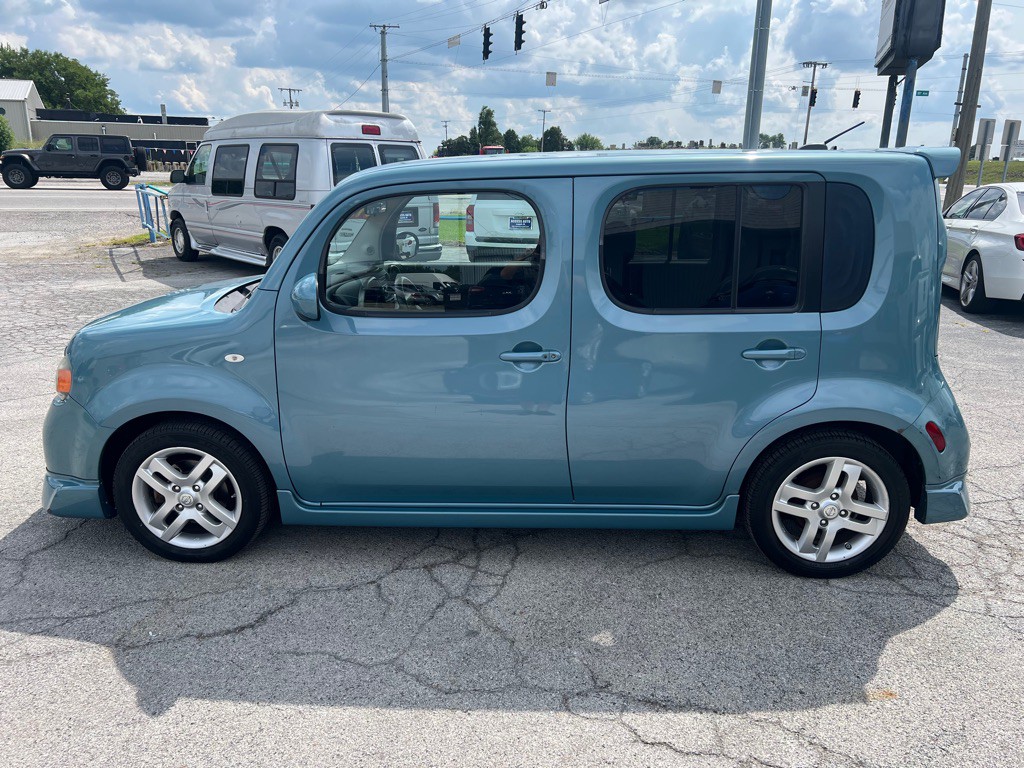 2009 Nissan Cube Image 2