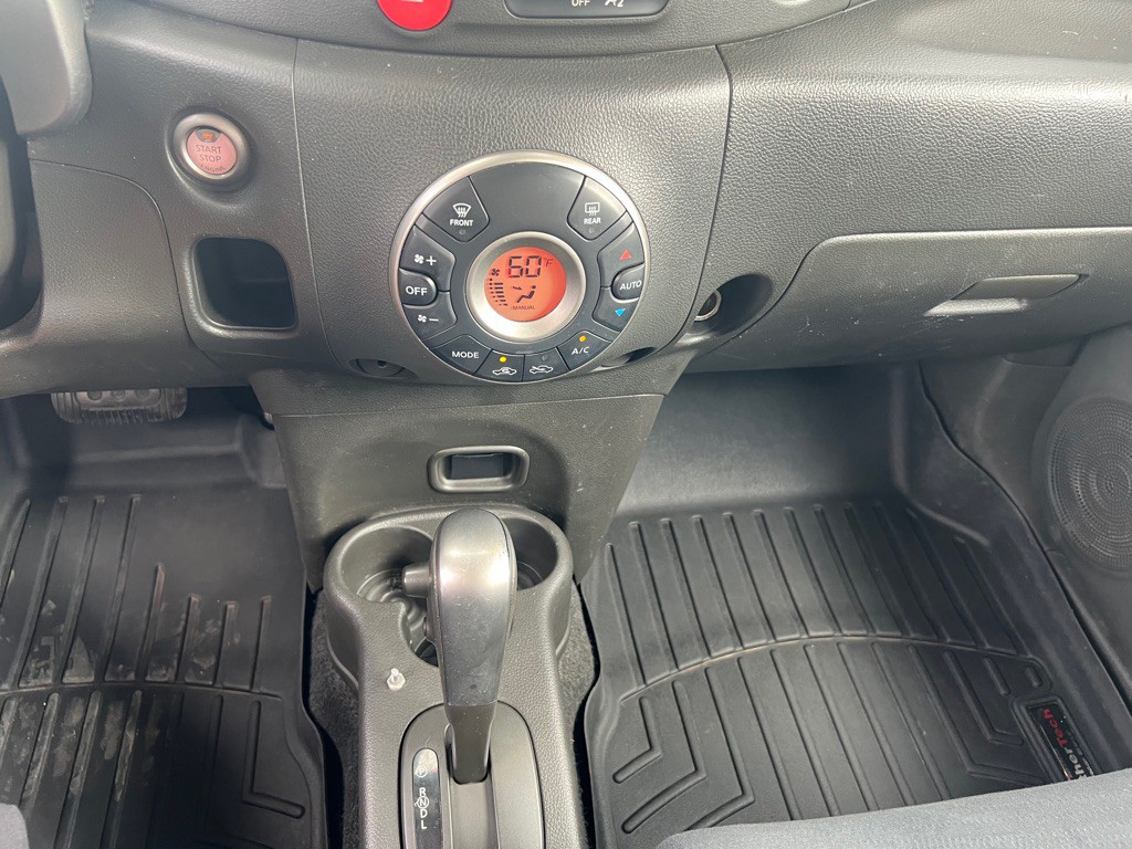2009 Nissan Cube Image 14