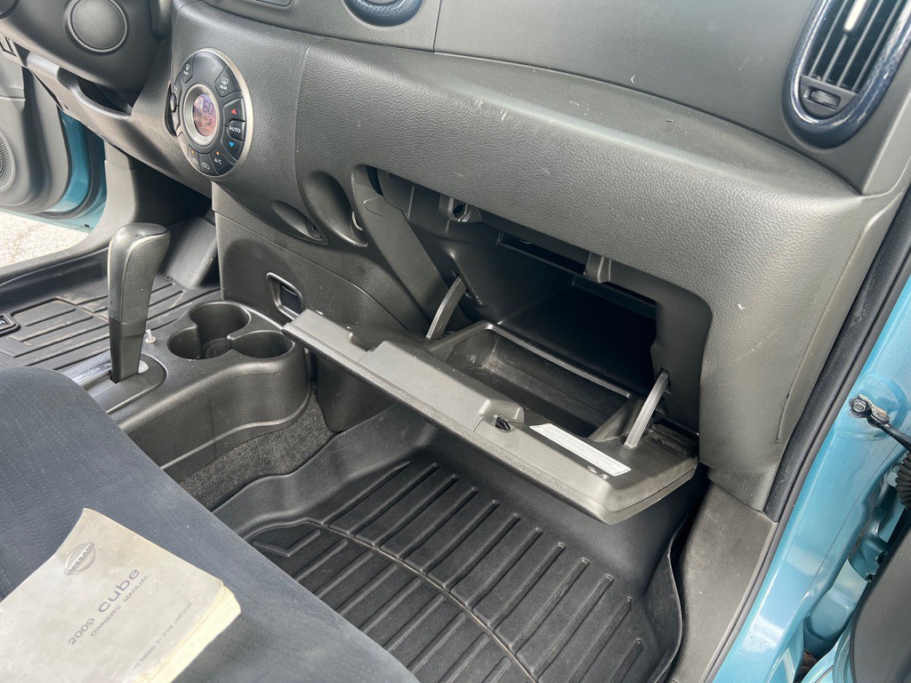 2009 Nissan Cube Image 24