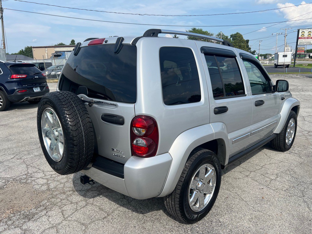 2007 Jeep Liberty Image 5
