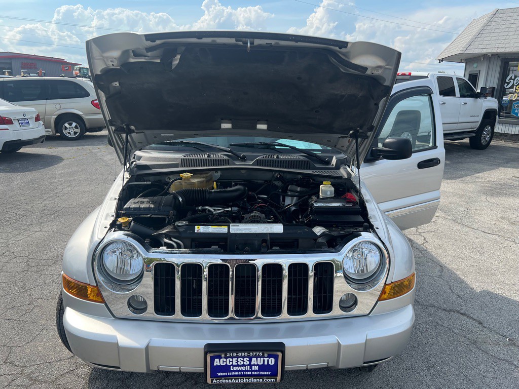 2007 Jeep Liberty Image 39