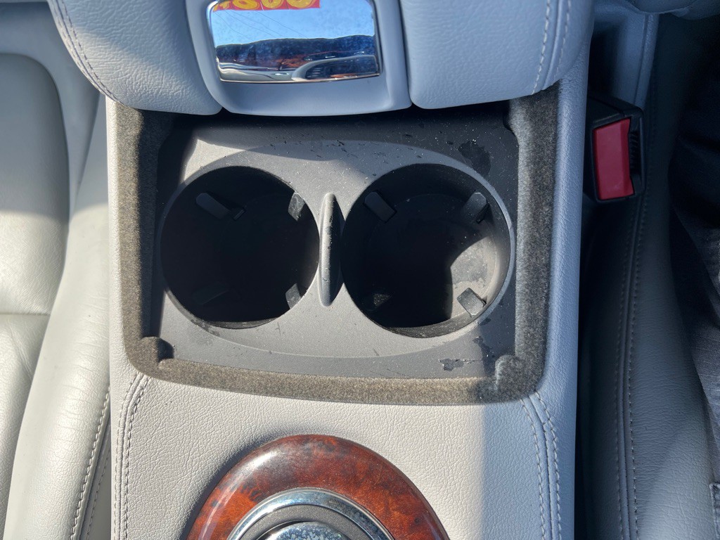 2004 Jaguar XJ Image 27
