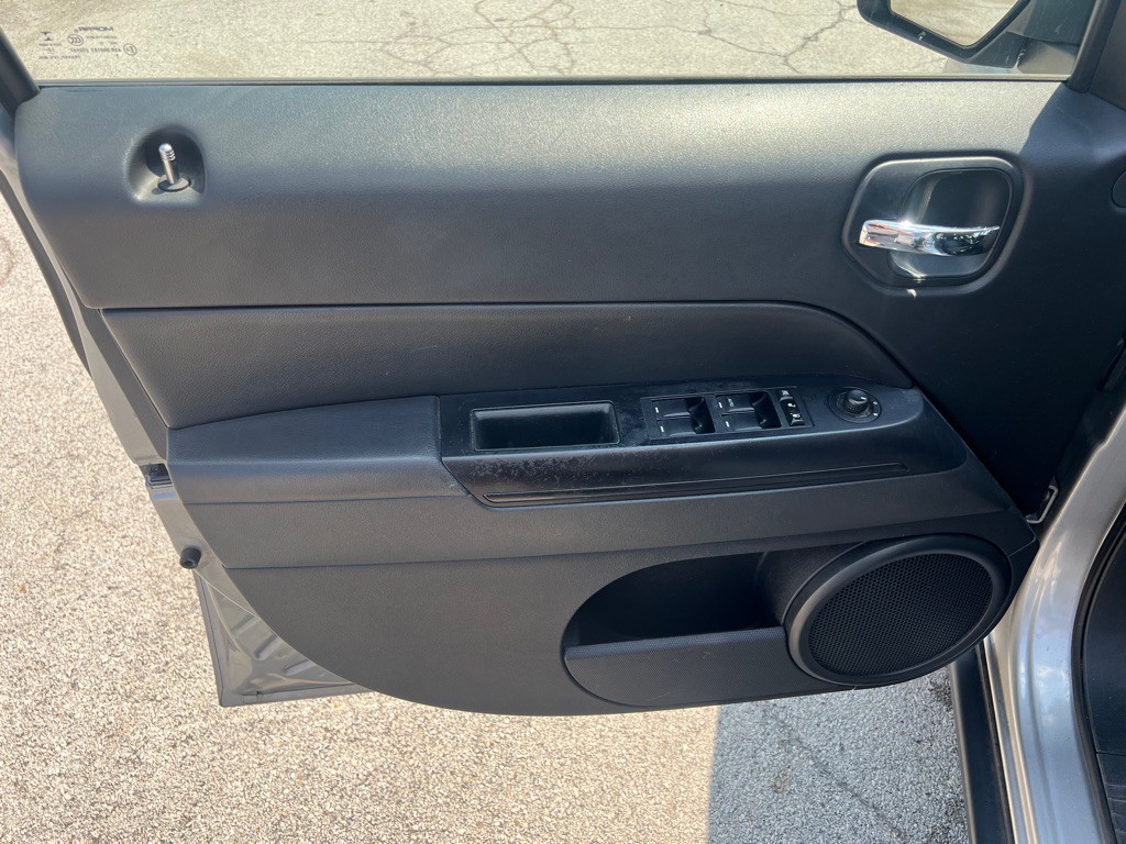 2014 Jeep Patriot Image 10
