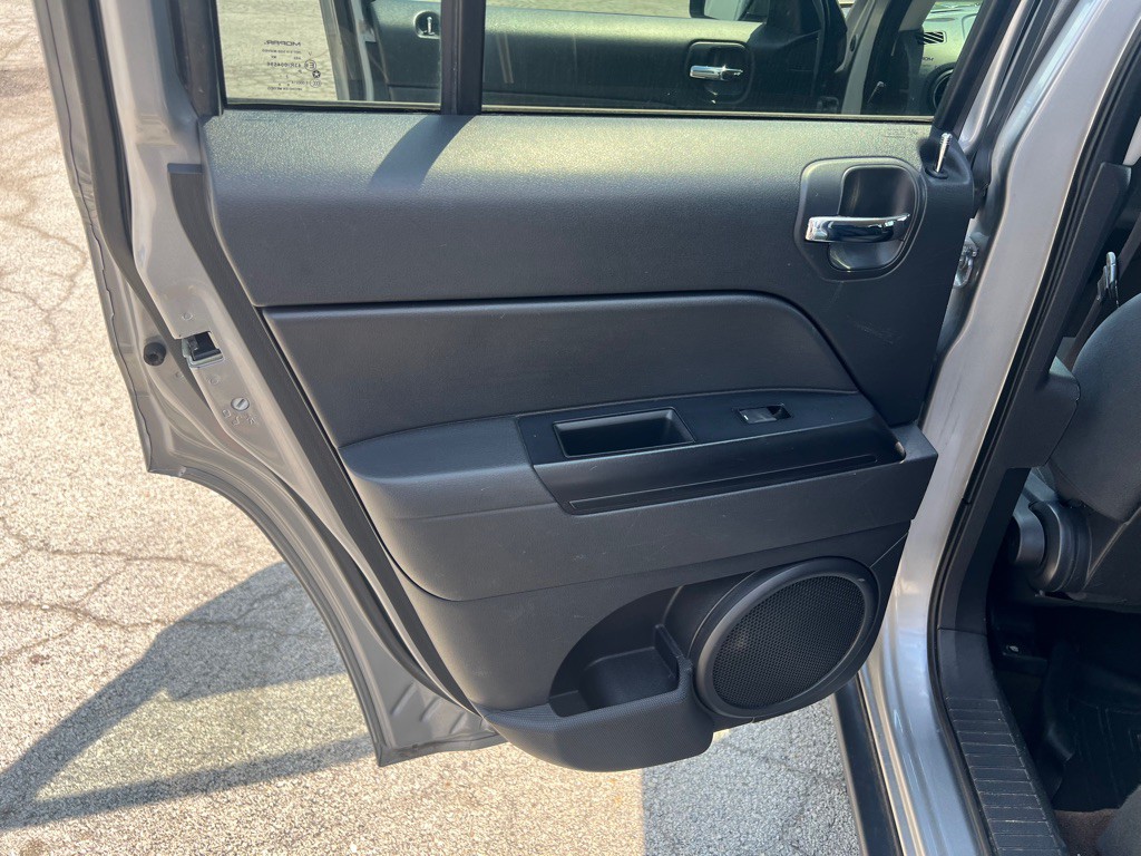 2014 Jeep Patriot Image 12