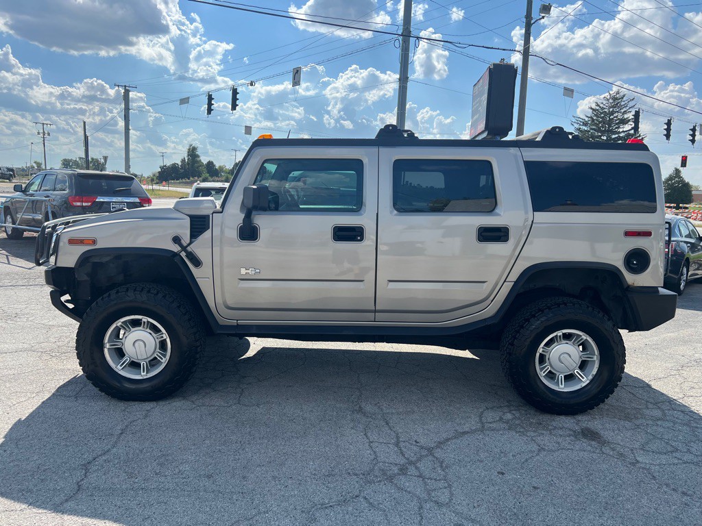 2003 HUMMER H2 Image 2