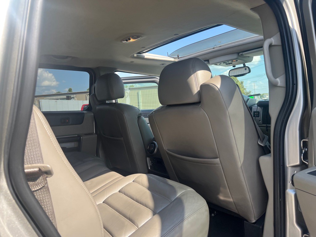 2003 HUMMER H2 Image 36