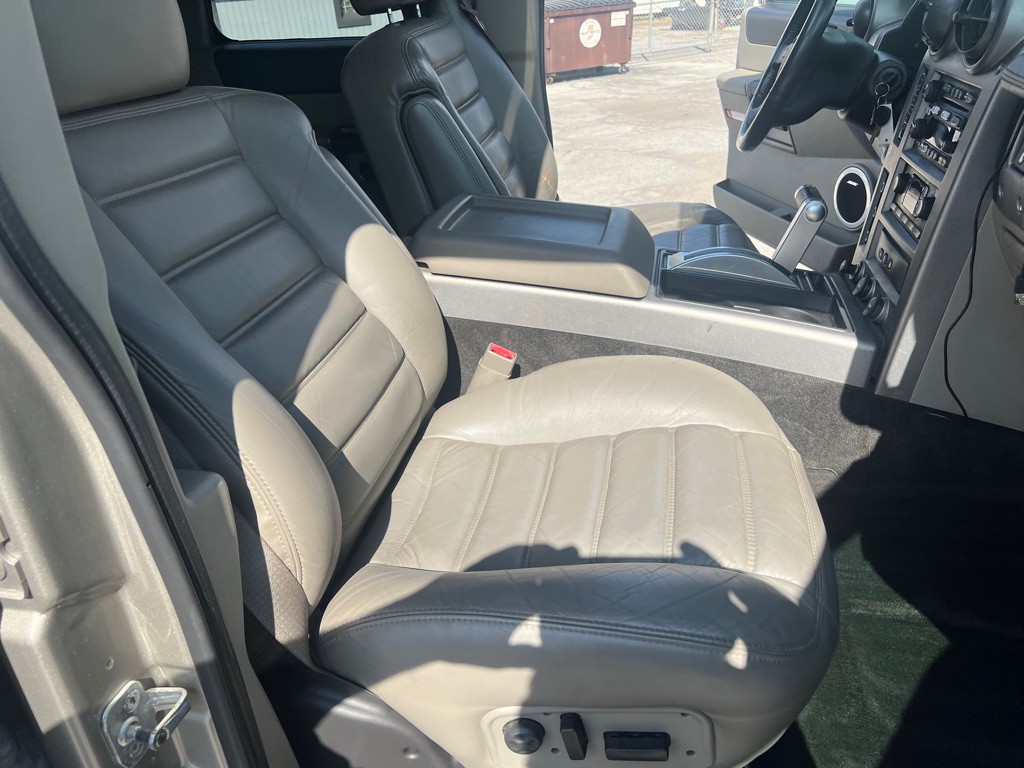 2003 HUMMER H2 Image 37