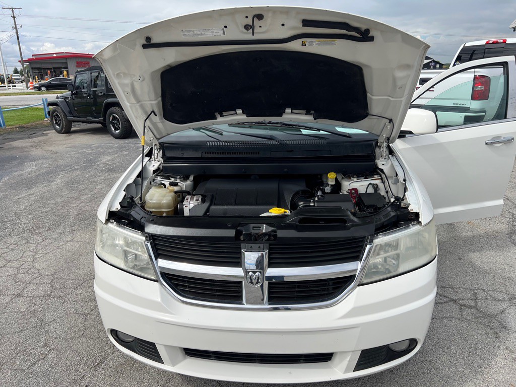 2019 Nissan Sentra Image 1