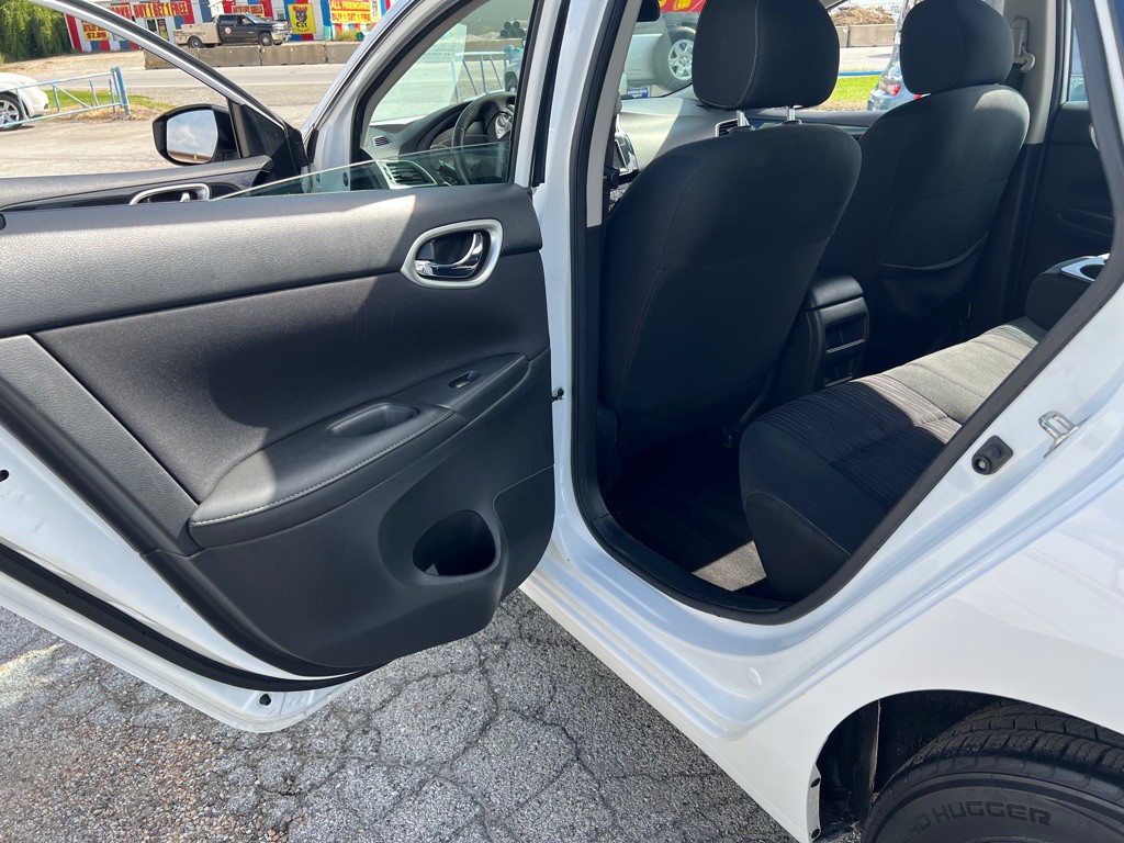 2019 Nissan Sentra Image 16