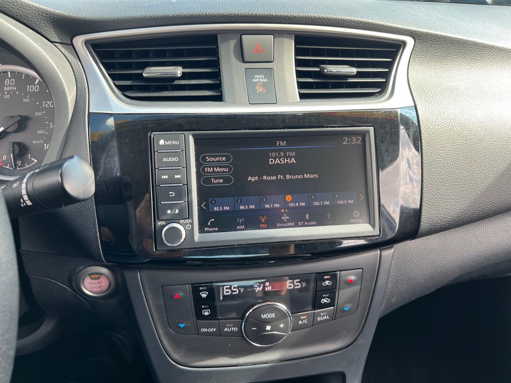 2019 Nissan Sentra Image 25