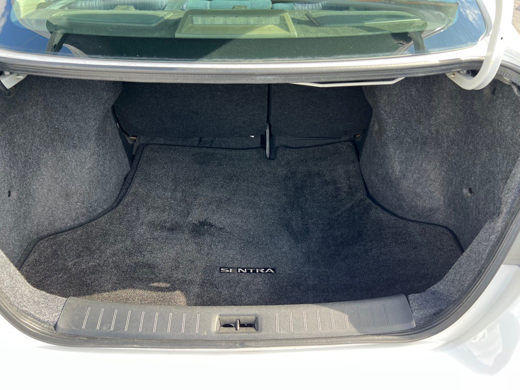 2019 Nissan Sentra Image 40