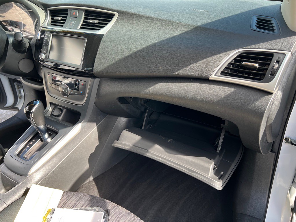2019 Nissan Sentra Image 46