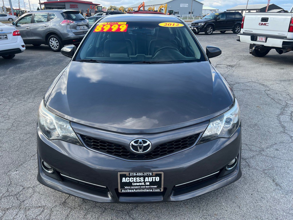 2012 Toyota Camry Image 8