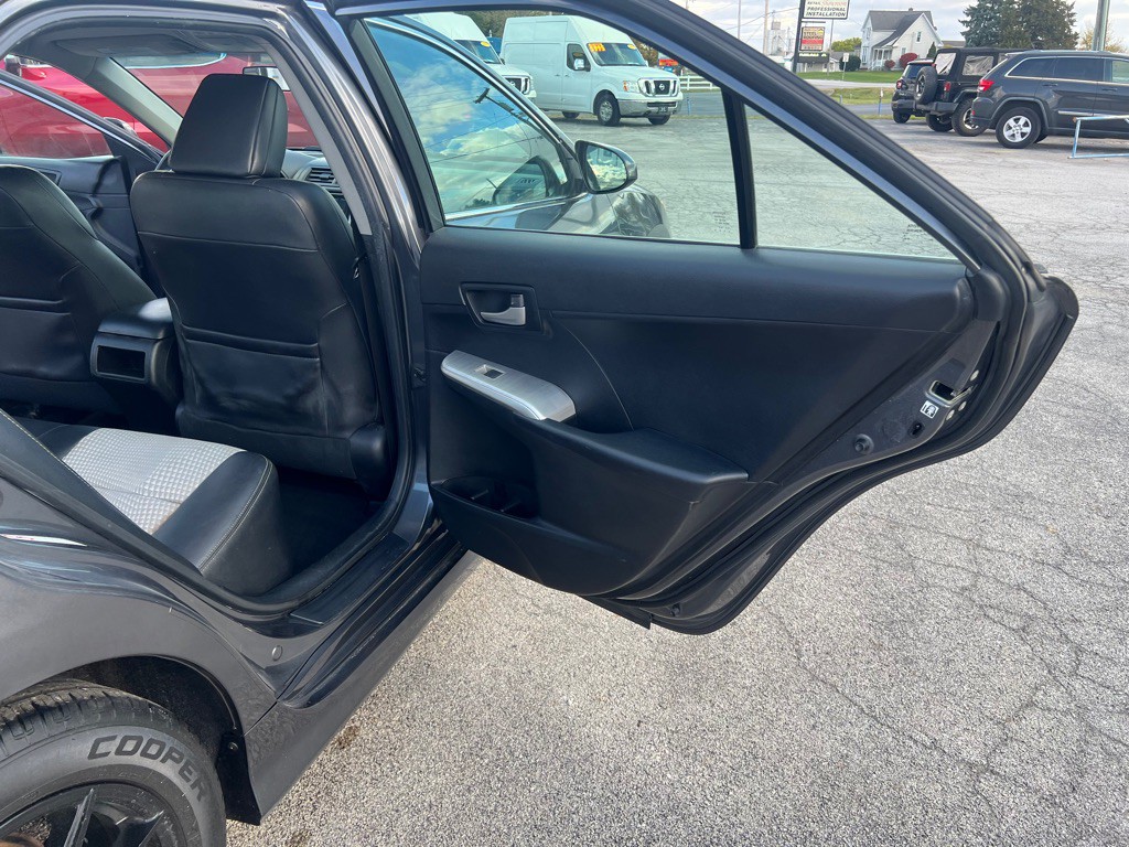 2012 Toyota Camry Image 15