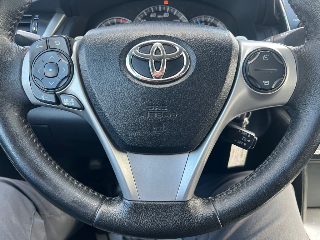 2012 Toyota Camry Image 20