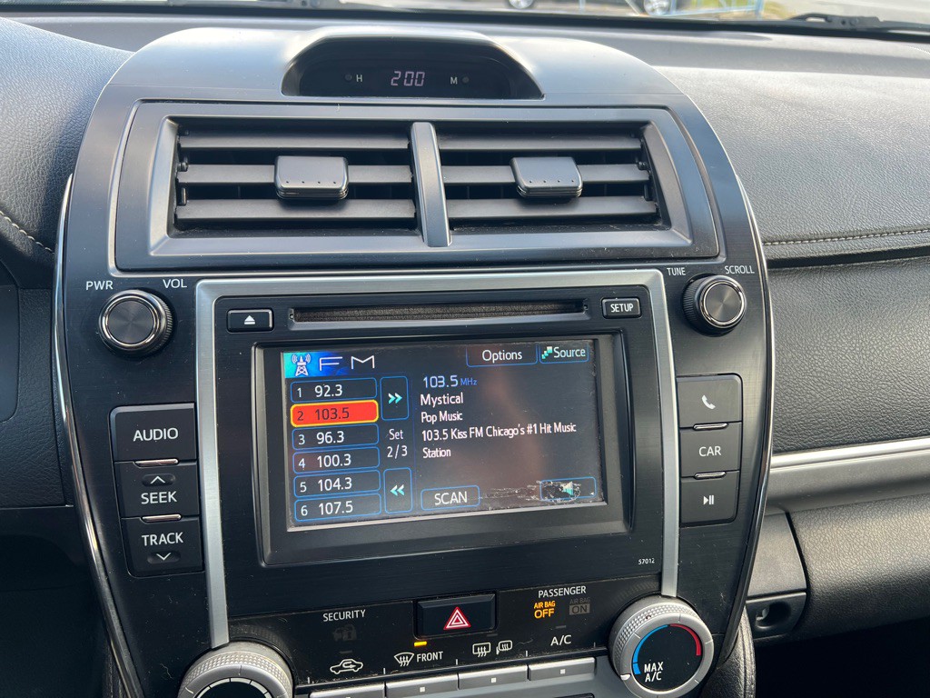 2012 Toyota Camry Image 21