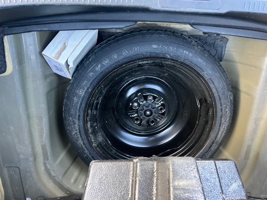 2012 Toyota Camry Image 32